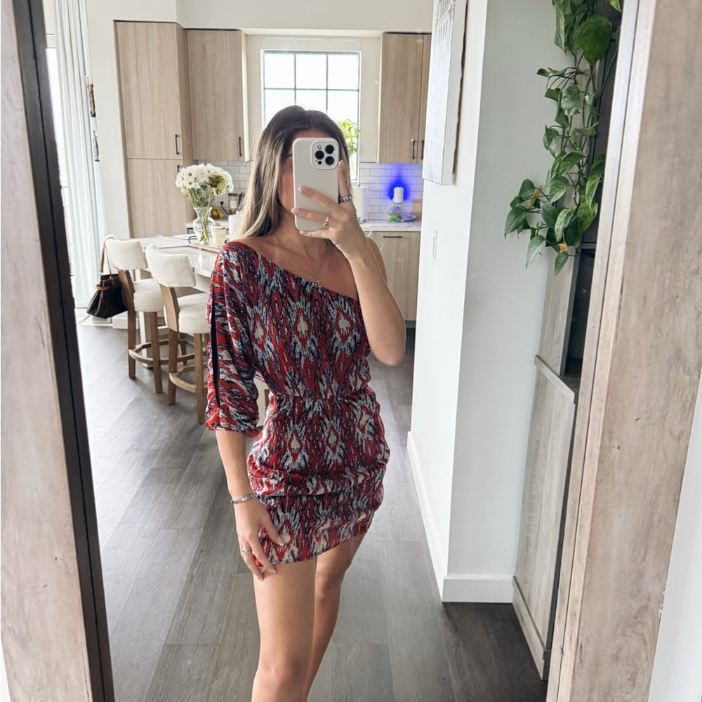 Emmelee Navy/Red One Shoulder Dress (Size Small)